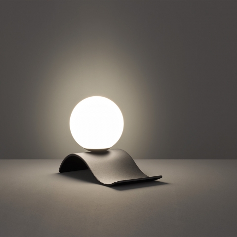 Lampe de table décorative, abat-jour en verre, design vague, 21 cm x 29 cm