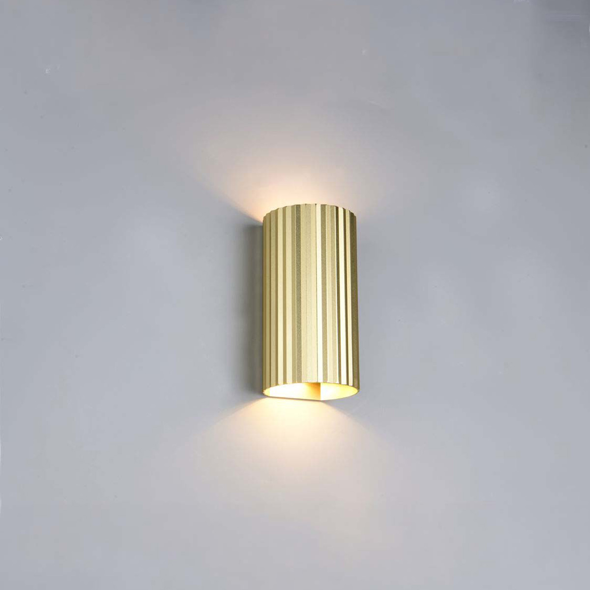 Wandleuchte, Metall, Gold, Up-and-Down Beleuchtung, 18 cm Höhe