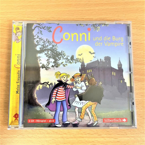 Conni-und-die-Burg-der-Vampire-CD-Hoerspiel-30.10.2022-1-1024x1024