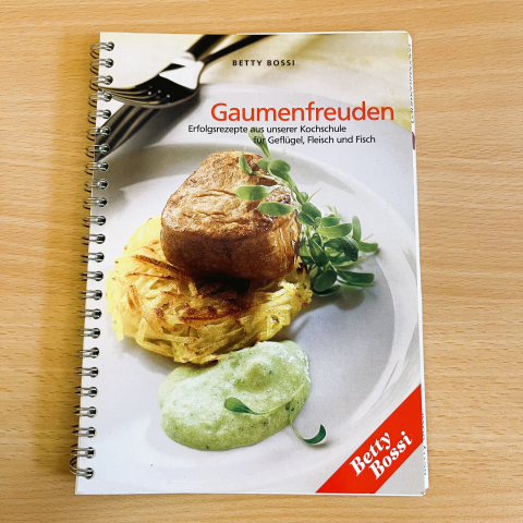 Betty Bossi – Kochbuch – Gaumenfreuden – Fleisch – Fisch – Geflügel – Ringbuch – Secondhand – Rezepte - 1