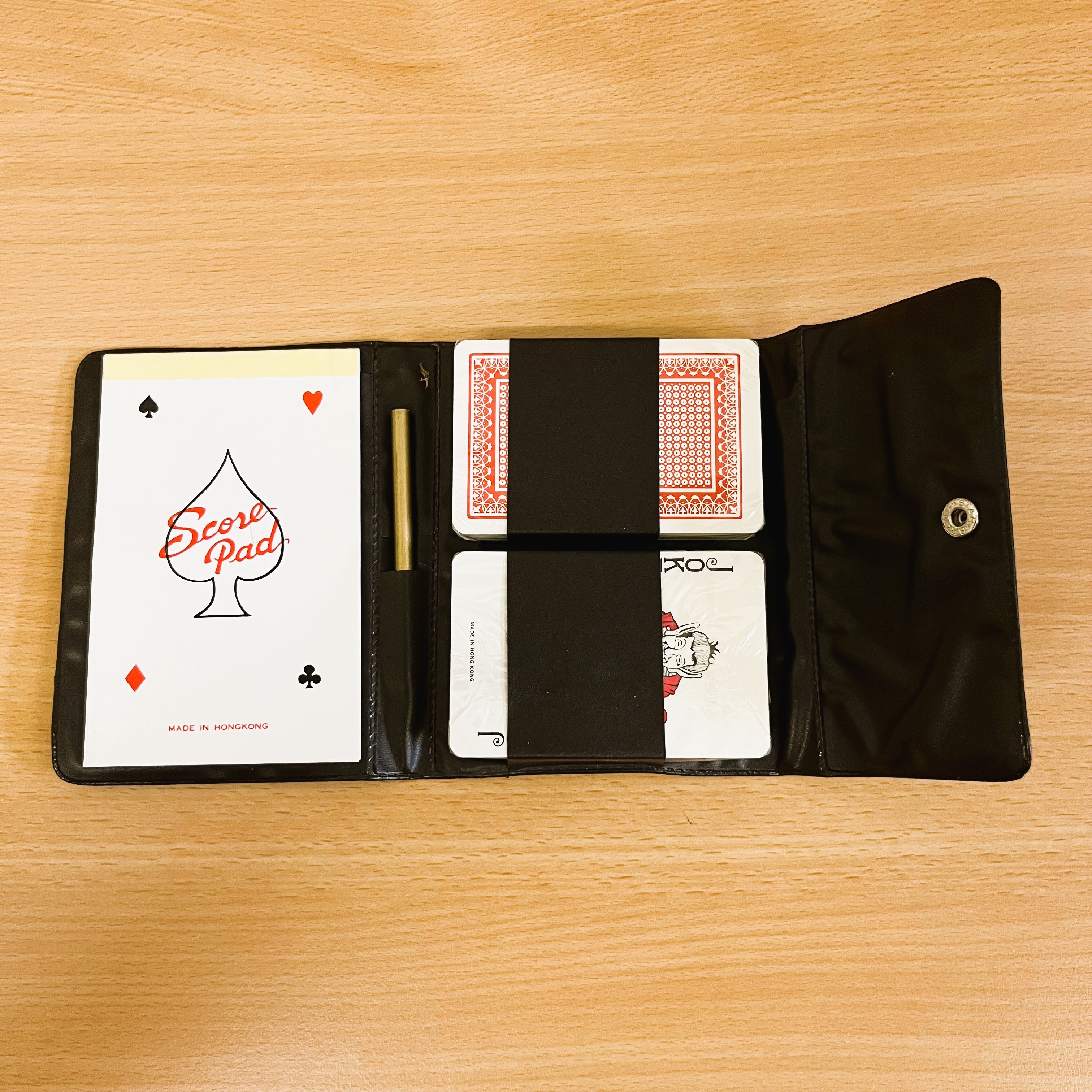 Jokerkarten Set – Kartenspiele – Notizblock – Bleistift – Reisebegleiter – Spiele für unterwegs – Secondhand – Ferien – Praktisches Etui – 1