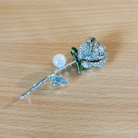 Brosche Rose - Perle Schmuck - Damen Brosche - Rosen Motiv - Vintage Schmuck - Strass Brosche - Eleganter Schmuck - Romantisch Brosche - Modeschmuck - 1