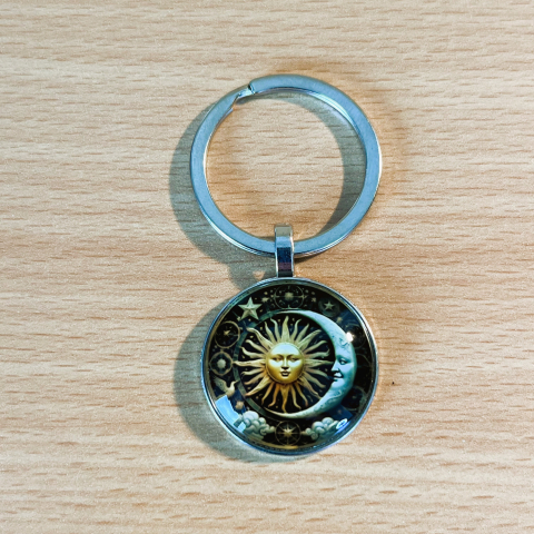 Schlüsselanhänger-Sonne-Mond-Motiv-Astrologie-Anhänger-Glaslook-Schmuck-Schlüsselbund-Taschenanhänger-Geschenkidee-Spirituell-Mystisch-Sterne-1